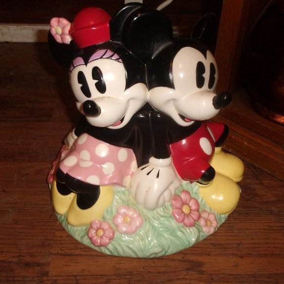 Walt Disney cookie jar Mickey Minnie Mouse in flower patch